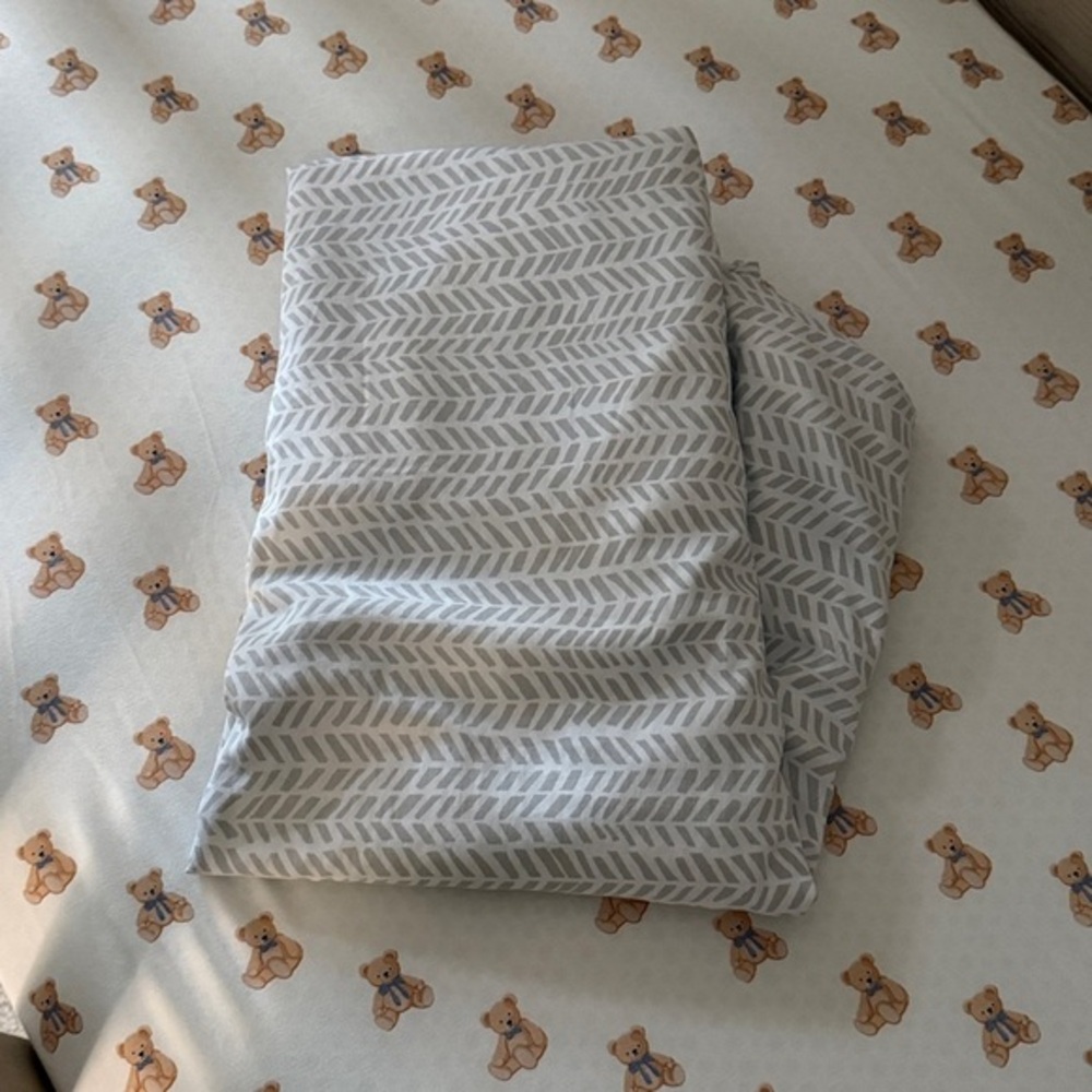 Pottery Barn Kids Organic Cotton Crib Sheet Gray Arrow Print Fitted PBK